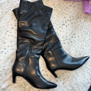 Elegant Black Knee-High Women's Boots